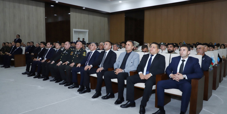 Gədəbəy Rayon İcra Hakimiyyətinin və Səfərbərlik və Hərbi Xidmətə Çağırış üzrə Dövlət Xidmətinin birgə təşkilatçılığı ilə “Vətənpərvər Azərbaycan gəncliyi – Sağlam gənclik, sağlam gələcək” mövzusunda tədbir keçirilib