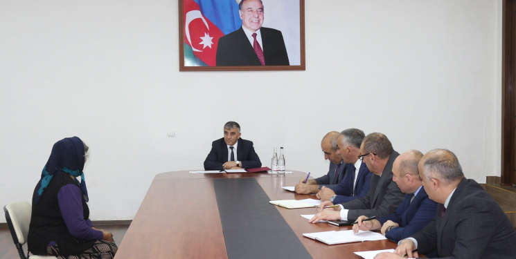 Rayon İcra Hakimiyyəti başçısının səlahiyyətlərini icra edən Natiq Nağıyev növbəti vətəndaş qəbulu keçirib